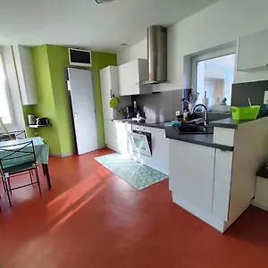 https://tout-a-pied-climatisation-terrasse-parking-prive.fr-provencehotel.com